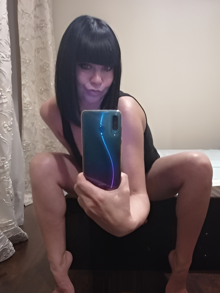 Аврора привлекальеная девушка из Вычегодского цена от 2500 руб