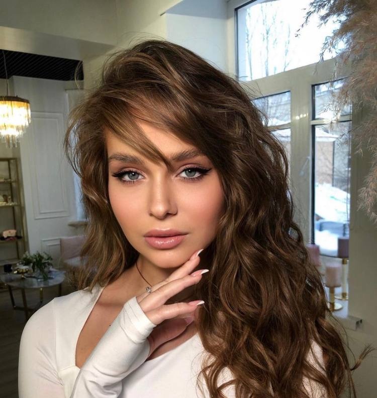 Юлия привлекальеная девушка из Вычегодского цена от 8000 руб