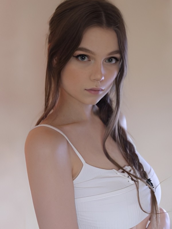 Алена привлекательная девушка из Вычегодского цена от 10000 руб