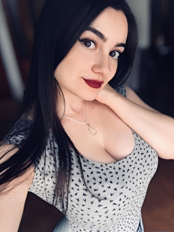 Инга привлекательная девушка из Вычегодского цена от 1500 руб