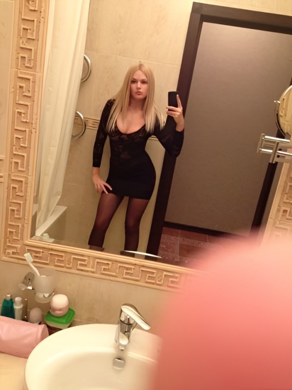 Лариса привлекательная девушка из Вычегодского цена от 10000 руб