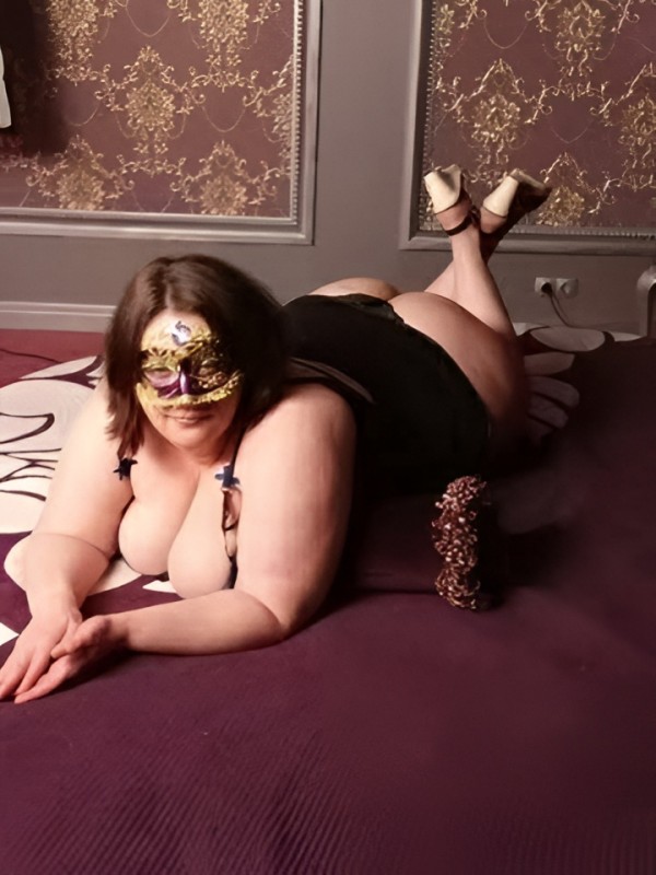 Медея привлекательная девушка из Вычегодского цена от 2500 руб