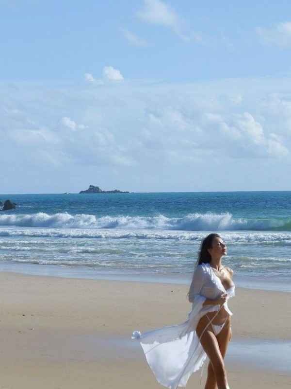 Снежана привлекательная девушка из Вычегодского цена от 6000 руб