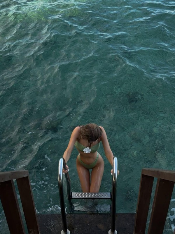 Алена привлекательная девушка из Вычегодского цена от 6000 руб