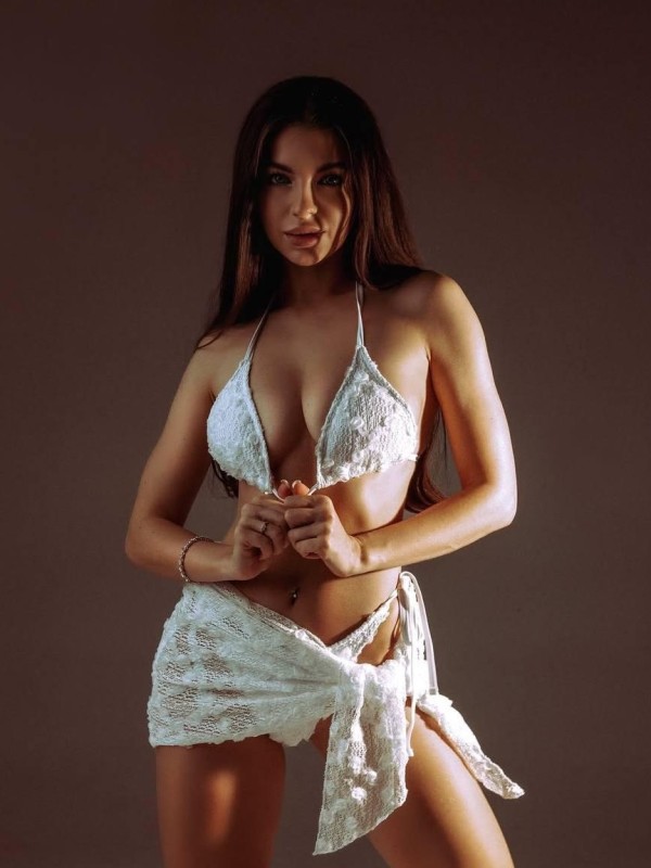 Лолочка привлекательная девушка из Вычегодского цена от 7000 руб